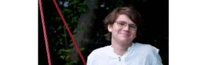 Открытый гей 18-летний Иан Койниган борется за мандат в районе Замоскворечье