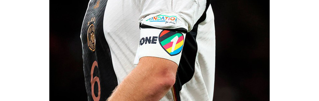 ФИФА запретила радужные повязки в поддержку ЛГБТ