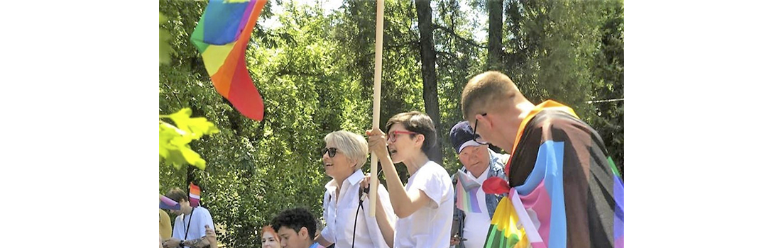 „Sunt stropiți cu agheasmă sau duși la psihiatru pentru a se trata…” | Problemele cu care se confruntă adolescenții LGBT în R. Moldova