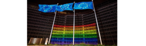 Comisia Europeană a adoptat o nouă strategie pe 5 ani pentru egalitatea persoanelor LGBTIQ+. Documentul urmărește diminuarea discriminării și a bullying-ului